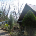 岩戸別荘地（手前建物の奥）